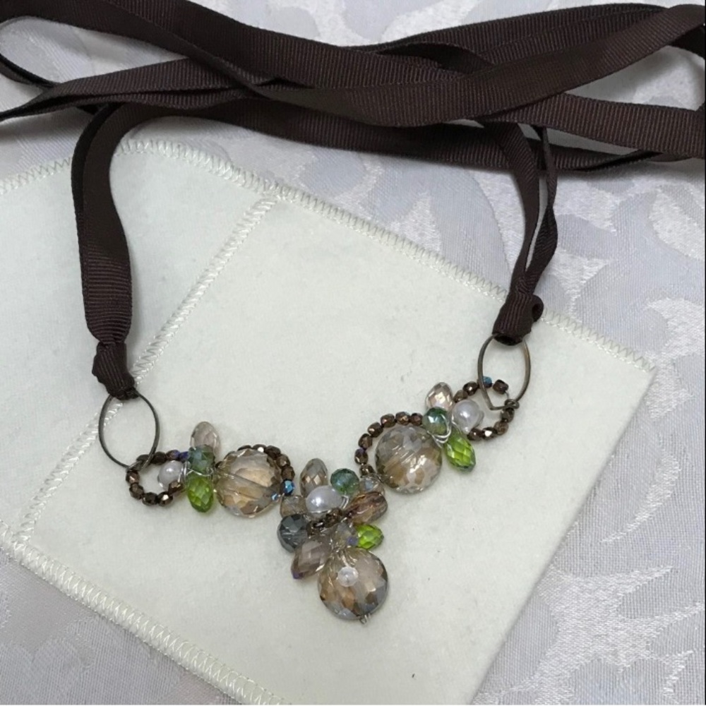 Gorgeous Artisan made Crystal Necklace - Picture 4 of 4